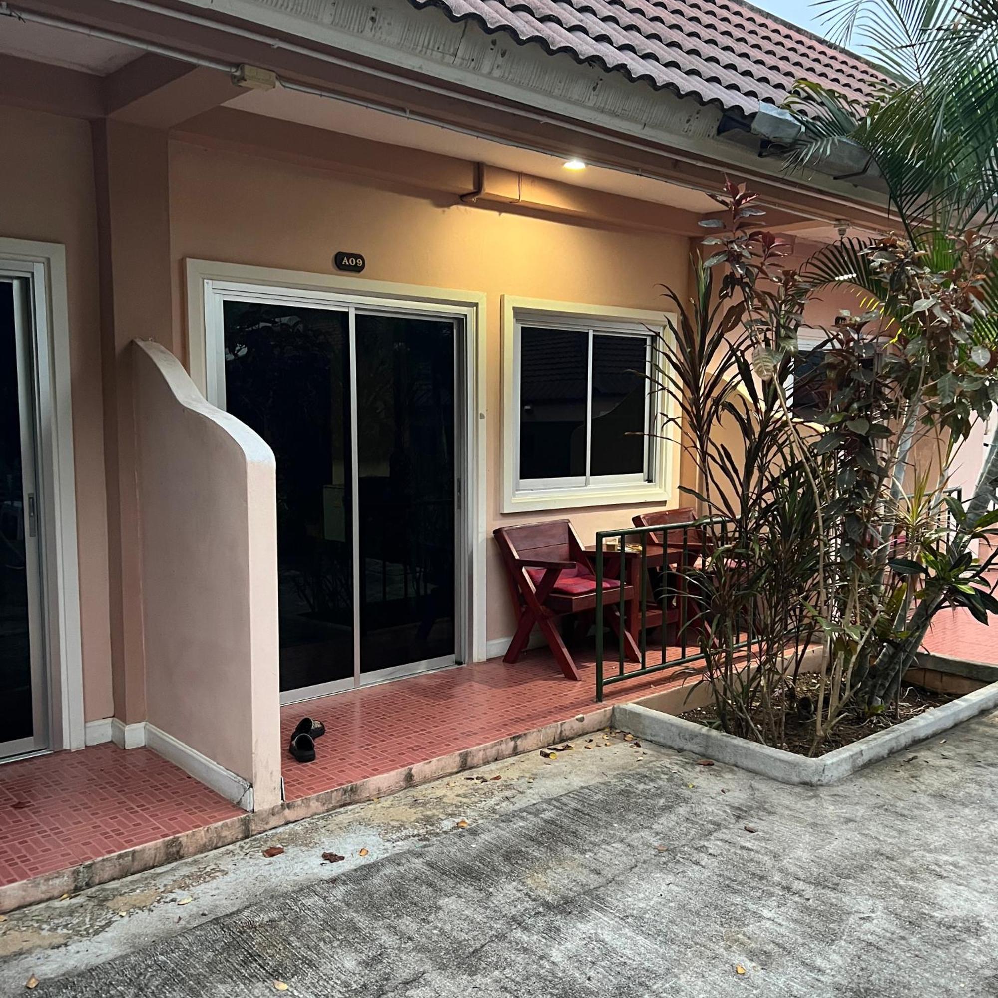 Kata Villa Merit Hill Bungalows Karon Extérieur photo